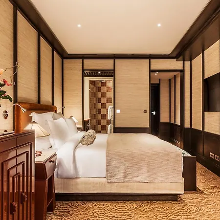 Hana Hotel 5*